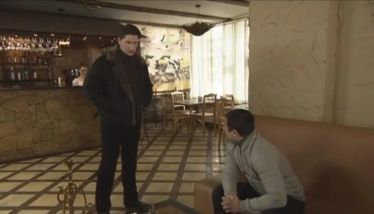 Момент из 11 серии 13 сезона