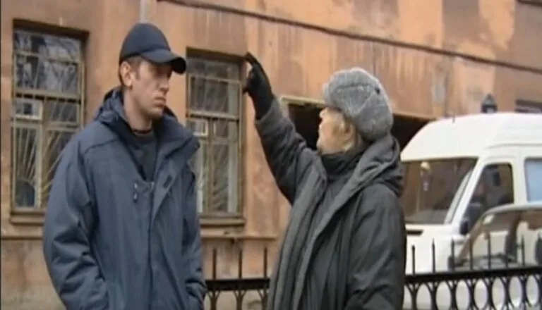 Момент из 9 серии 8 сезона